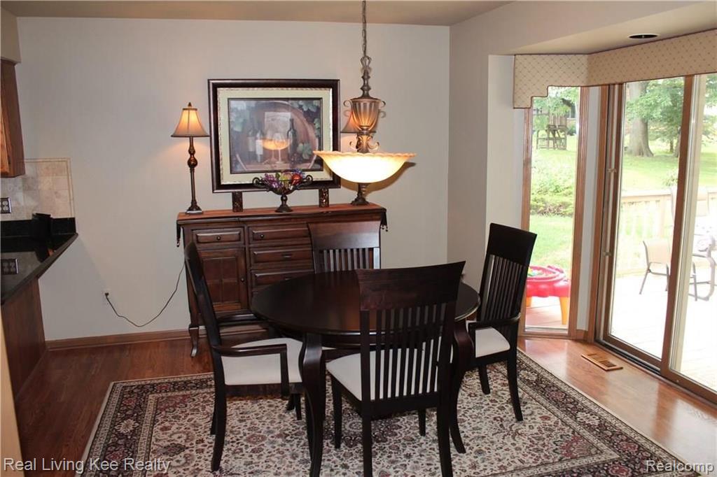 1668 Treeside Drive Rochester Hills, MI 48307 - Photo 6 of 25
