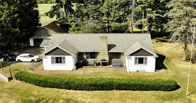 $259,000 | 10 Fairlawn Drive, Horseheads, NY 14845