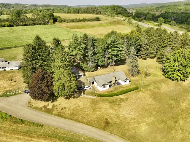 $259,000 | 10 Fairlawn Drive, Horseheads, NY 14845