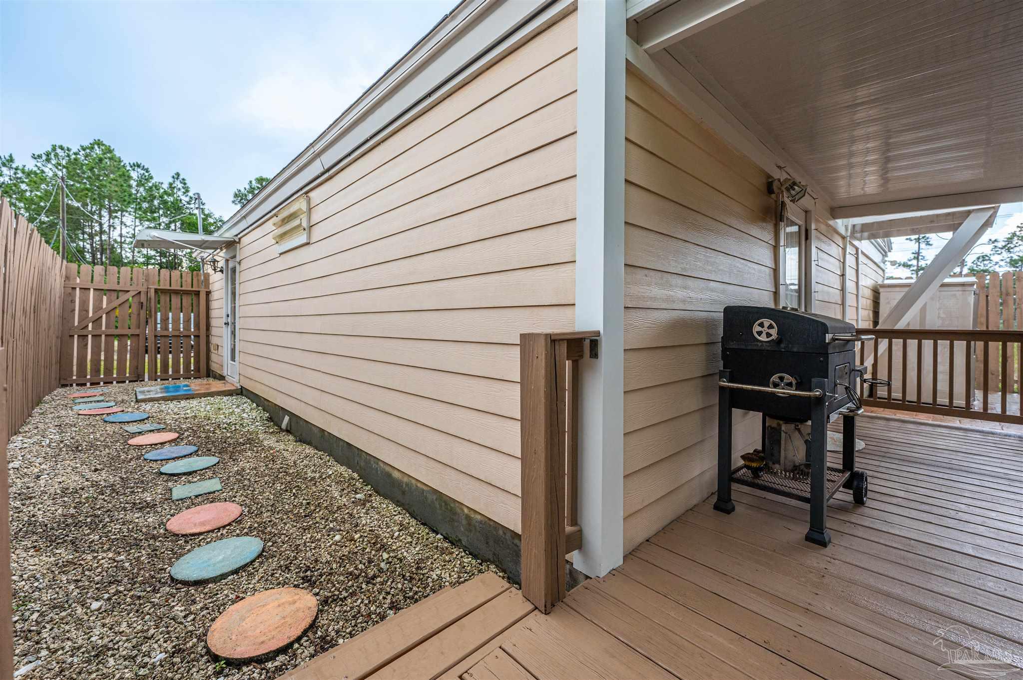 5499 Medina Road Pensacola, FL 32507 - Photo 11 of 44 Gallery Image 11