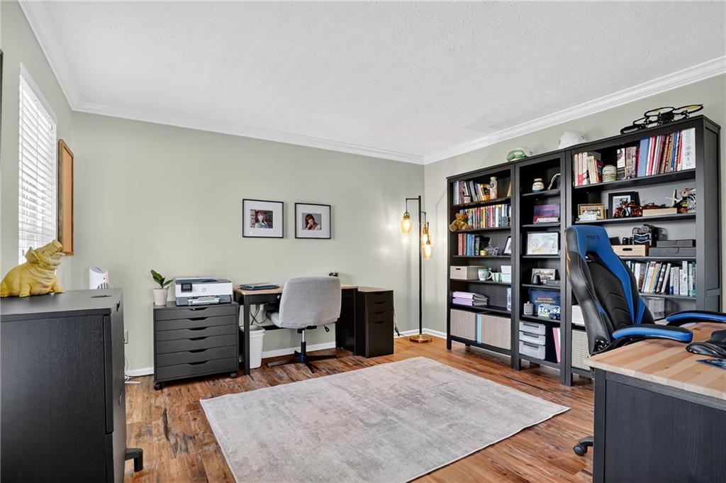 224 Field Club Circle McKees Rocks, PA 15136 - Photo 8 of 41 a workspace with a bookshelf