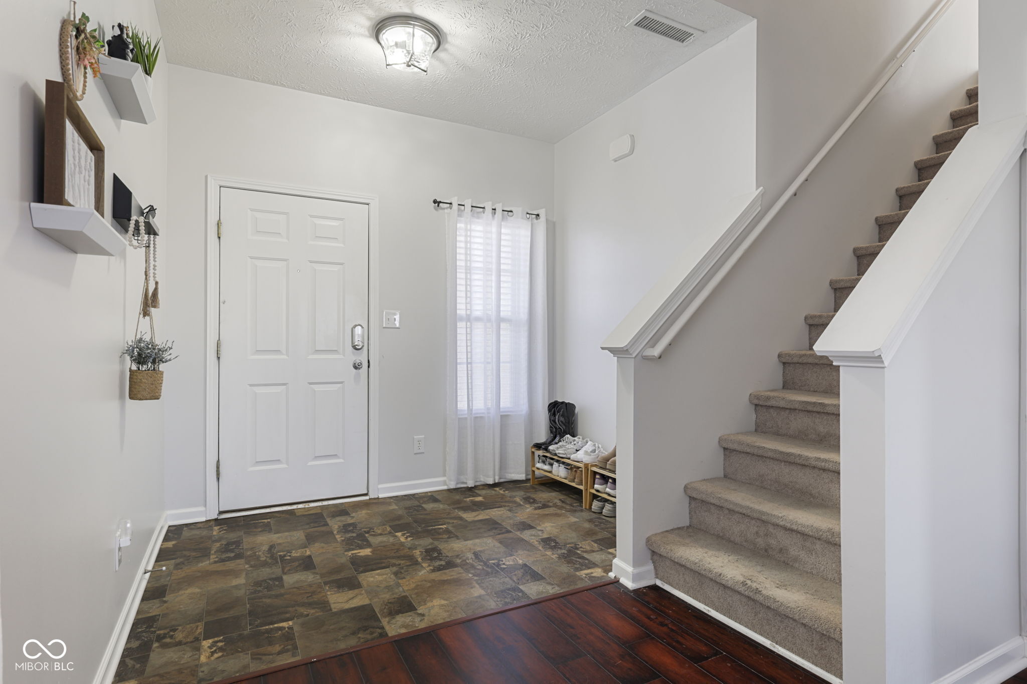 8346 Bolero Way Camby, IN 46113 - Photo 4 of 35