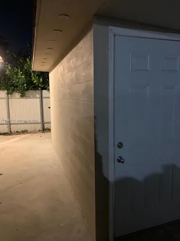 $1,000 | 20811 Northwest Miami Place, Unit B, Miami Gardens, FL 33169