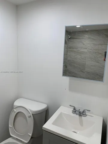 $1,000 | 20811 Northwest Miami Place, Unit B, Miami Gardens, FL 33169