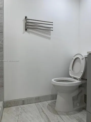 $1,000 | 20811 Northwest Miami Place, Unit B, Miami Gardens, FL 33169