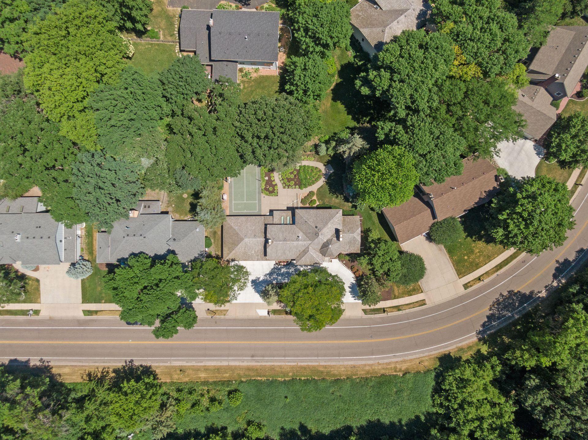7409 Gleason Road Edina, MN 55439 - Photo 9 of 70