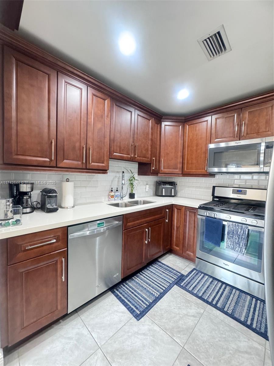 11545 Southwest 109th Road, Unit 25Z Miami, FL 33176 - Photo 14 of 39