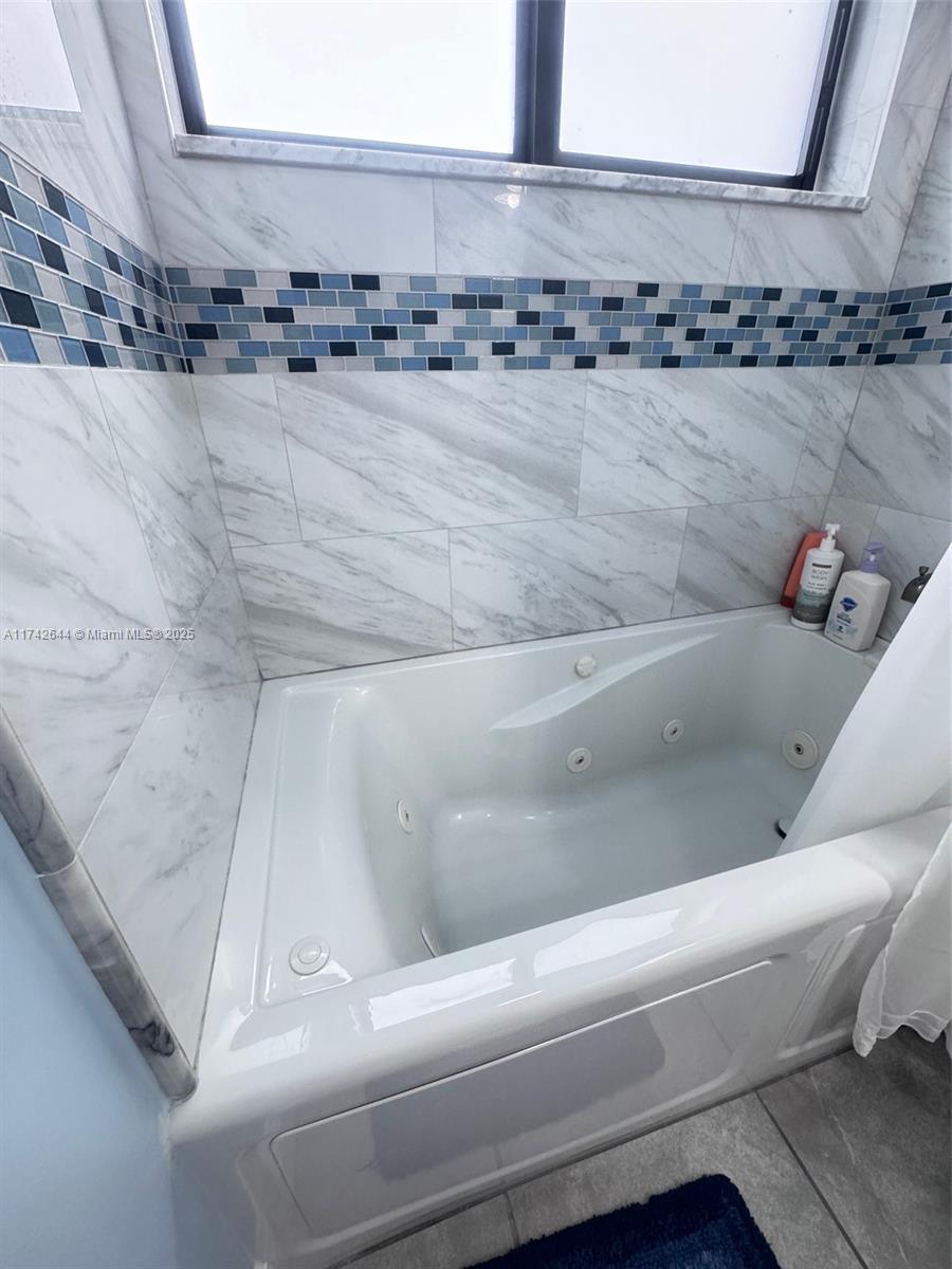 11545 Southwest 109th Road, Unit 25Z Miami, FL 33176 - Photo 28 of 39