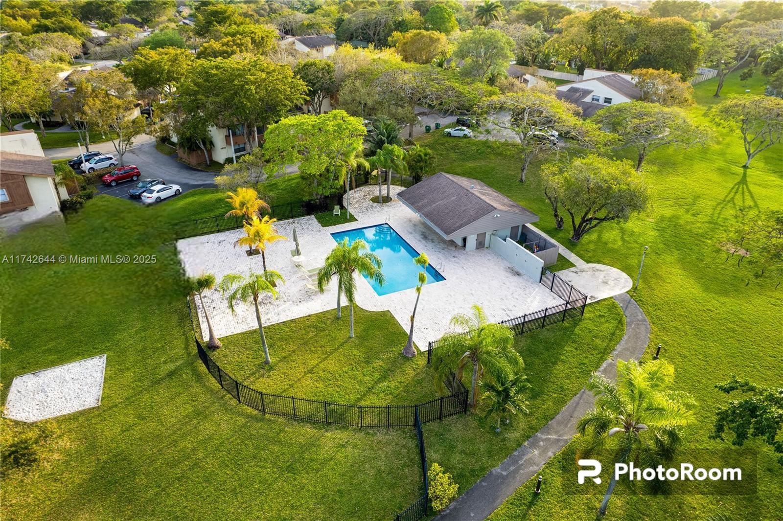 11545 Southwest 109th Road, Unit 25Z Miami, FL 33176 - Photo 33 of 39