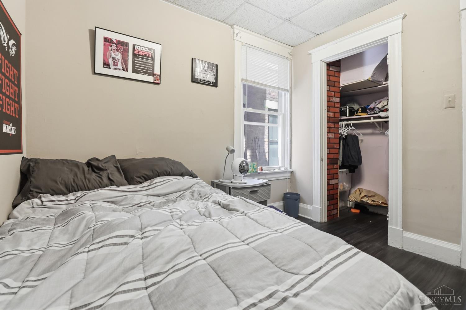 219 Atkinson Street Cincinnati, OH 45219 - Photo 9 of 57