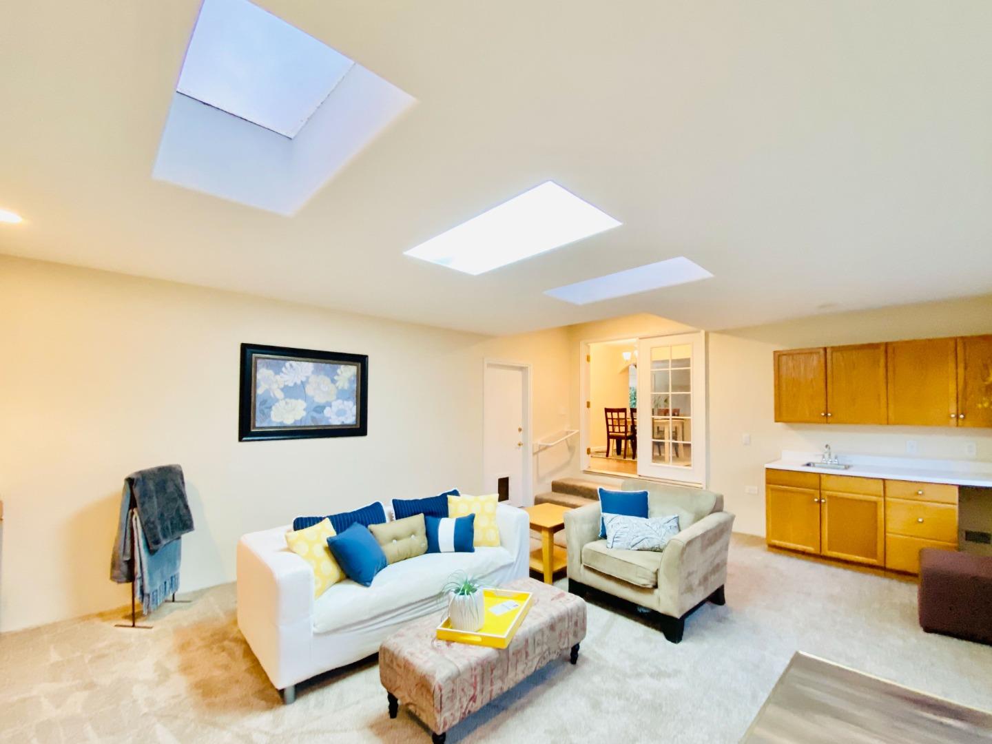 3208 Melanie Road Marina, CA 93933 - Photo 15 of 28 Gallery Image 15