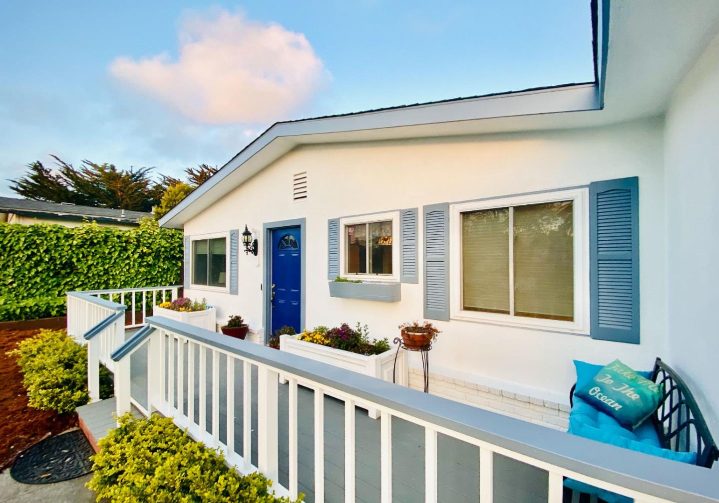 3208 Melanie Road Marina, CA 93933 - Photo 2 of 28 Gallery Image 2