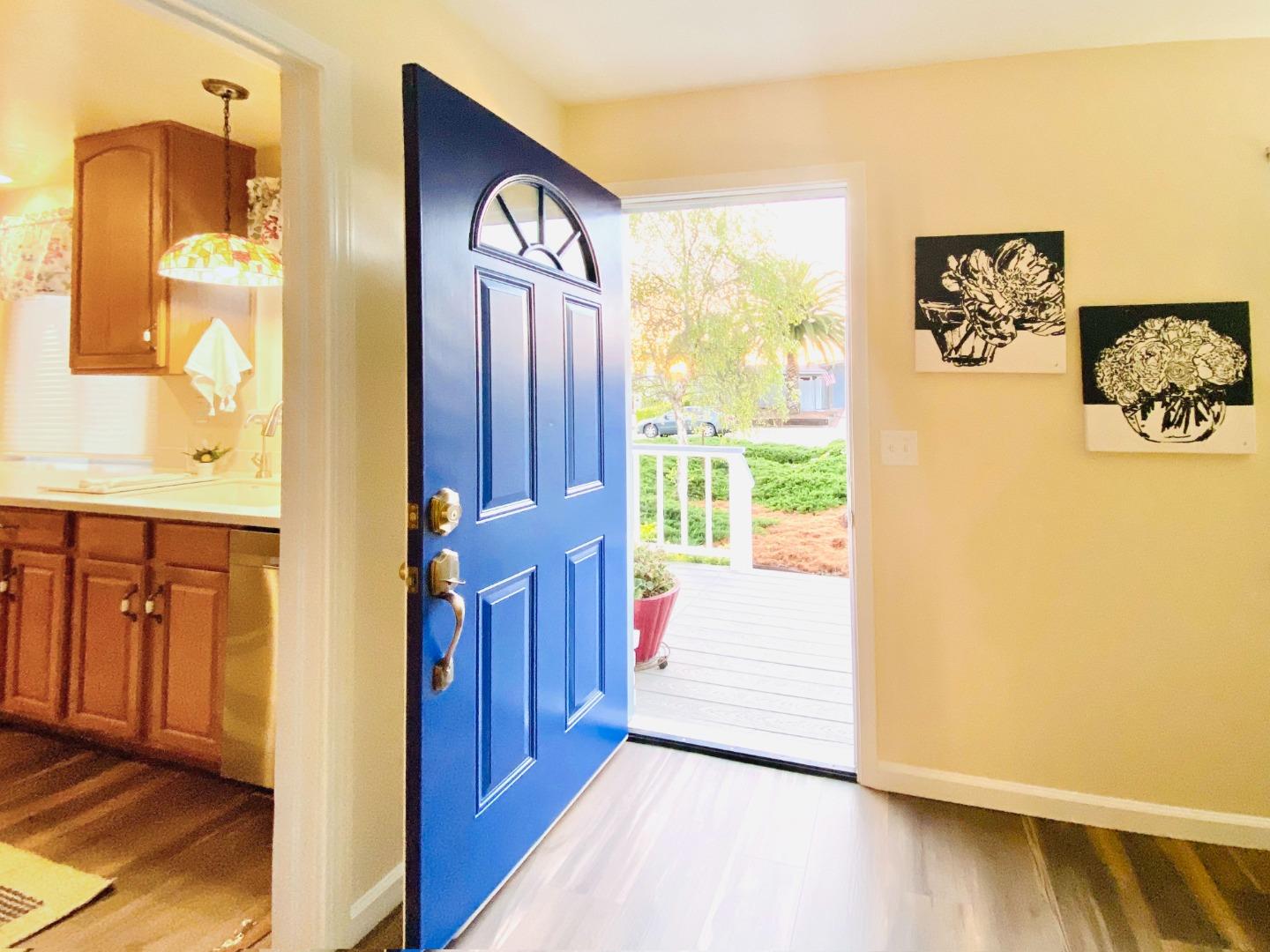 3208 Melanie Road Marina, CA 93933 - Photo 3 of 28 Gallery Image 3