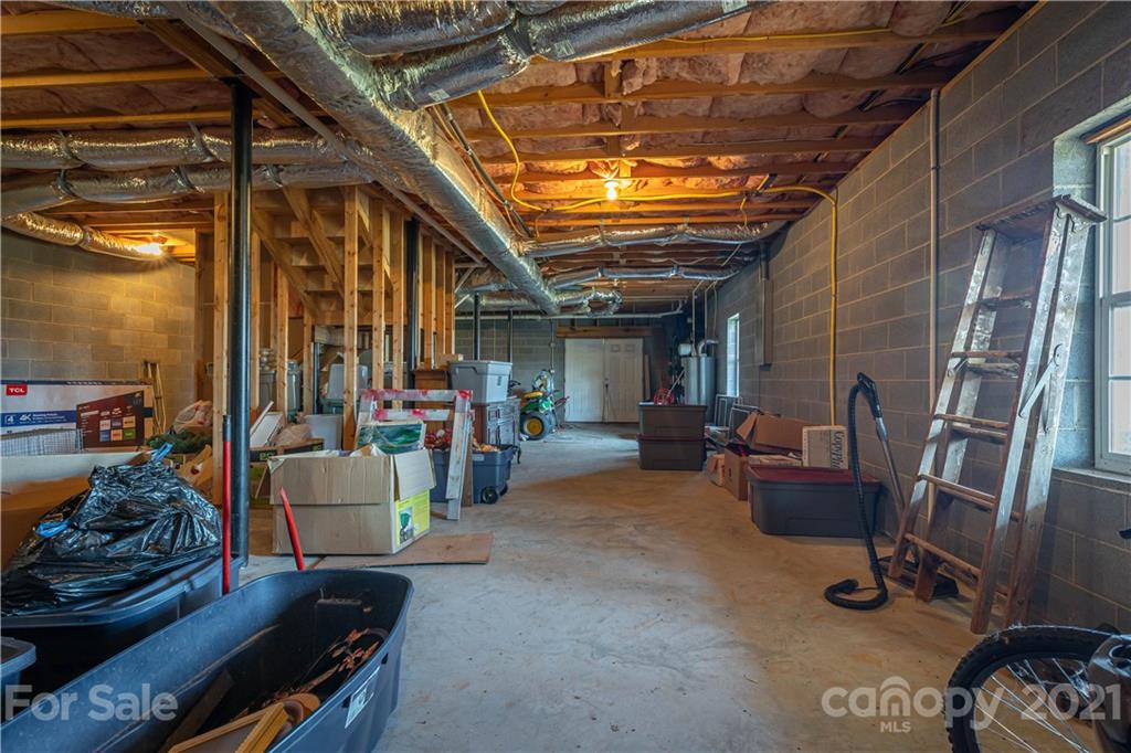 1213 Hopewell Road Morganton, NC 28655 - Photo 27 of 32 Gallery Image 27