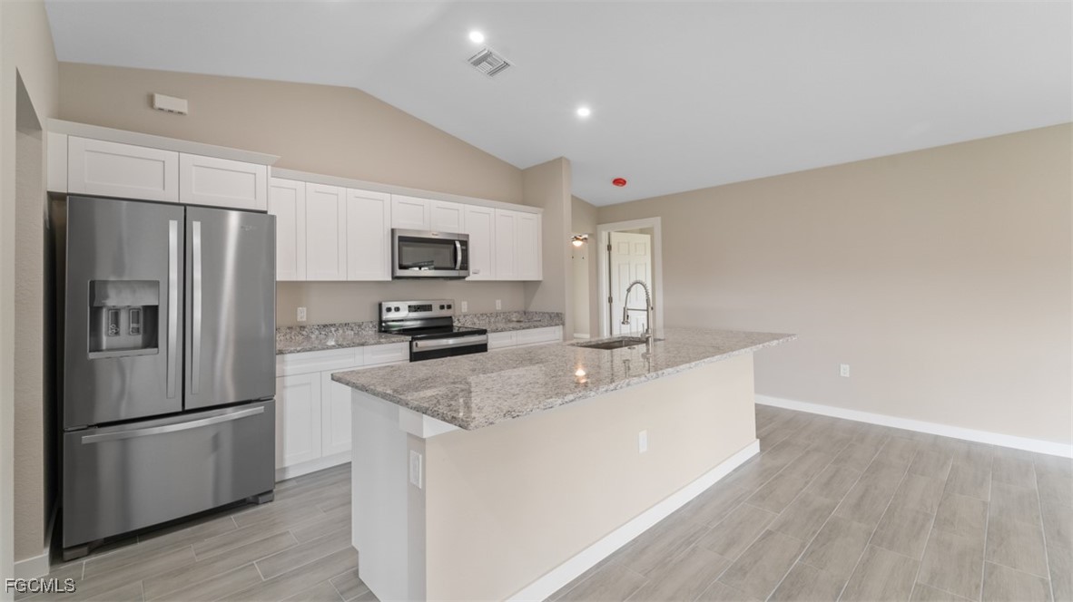 8157 Albatross Road Fort Myers, FL 33967 - Photo 6 of 26 Gallery Image 6