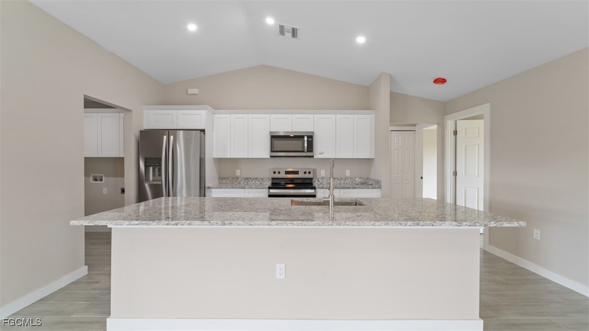 8157 Albatross Road Fort Myers, FL 33967 - Photo 7 of 26 Gallery Image 7