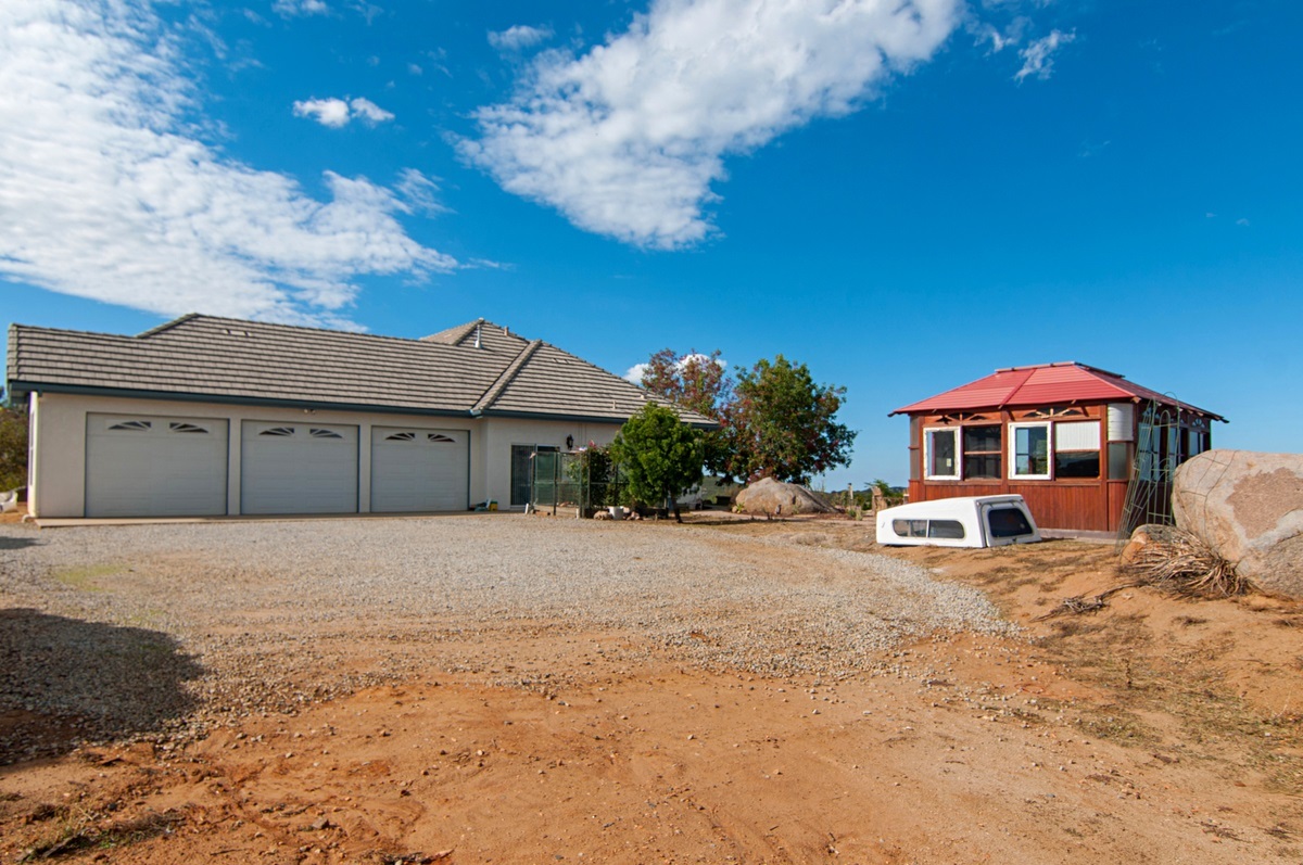 23668 Old Ranch Road Alpine, CA 91901 - Photo 20 of 25