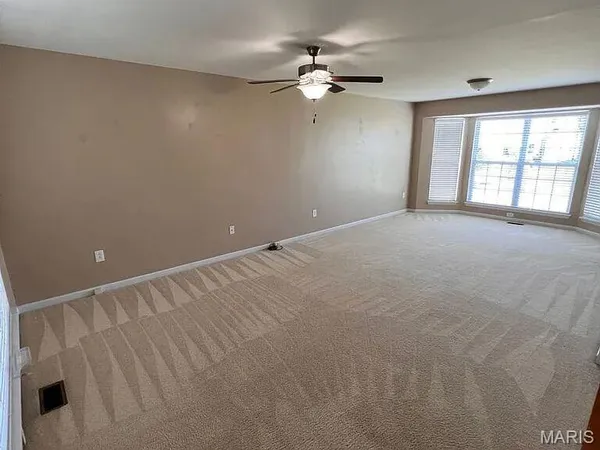 $2,300 | 2429 Heather Hill Court, Belleville, IL 62221