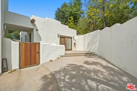 a view of entryway