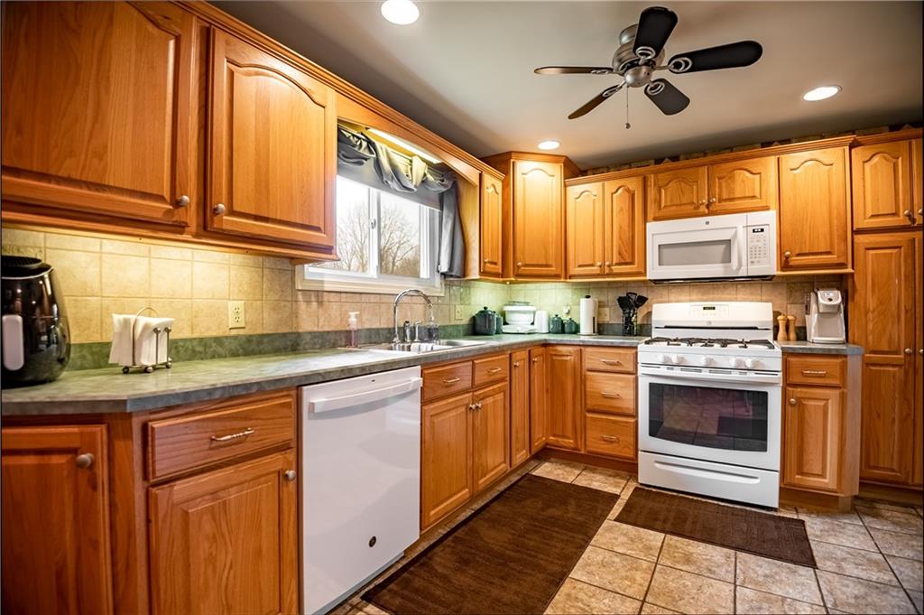 23 Elliot Road West Middlesex, PA 16159 - Photo 7 of 23 Gallery Image 7