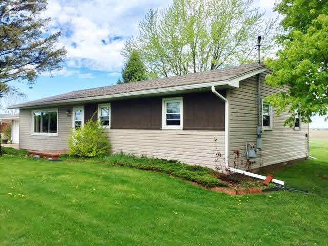 12294 West Mount Morris Road Flushing, MI 48433 - Photo 2 of 26 21290329-1.JPG