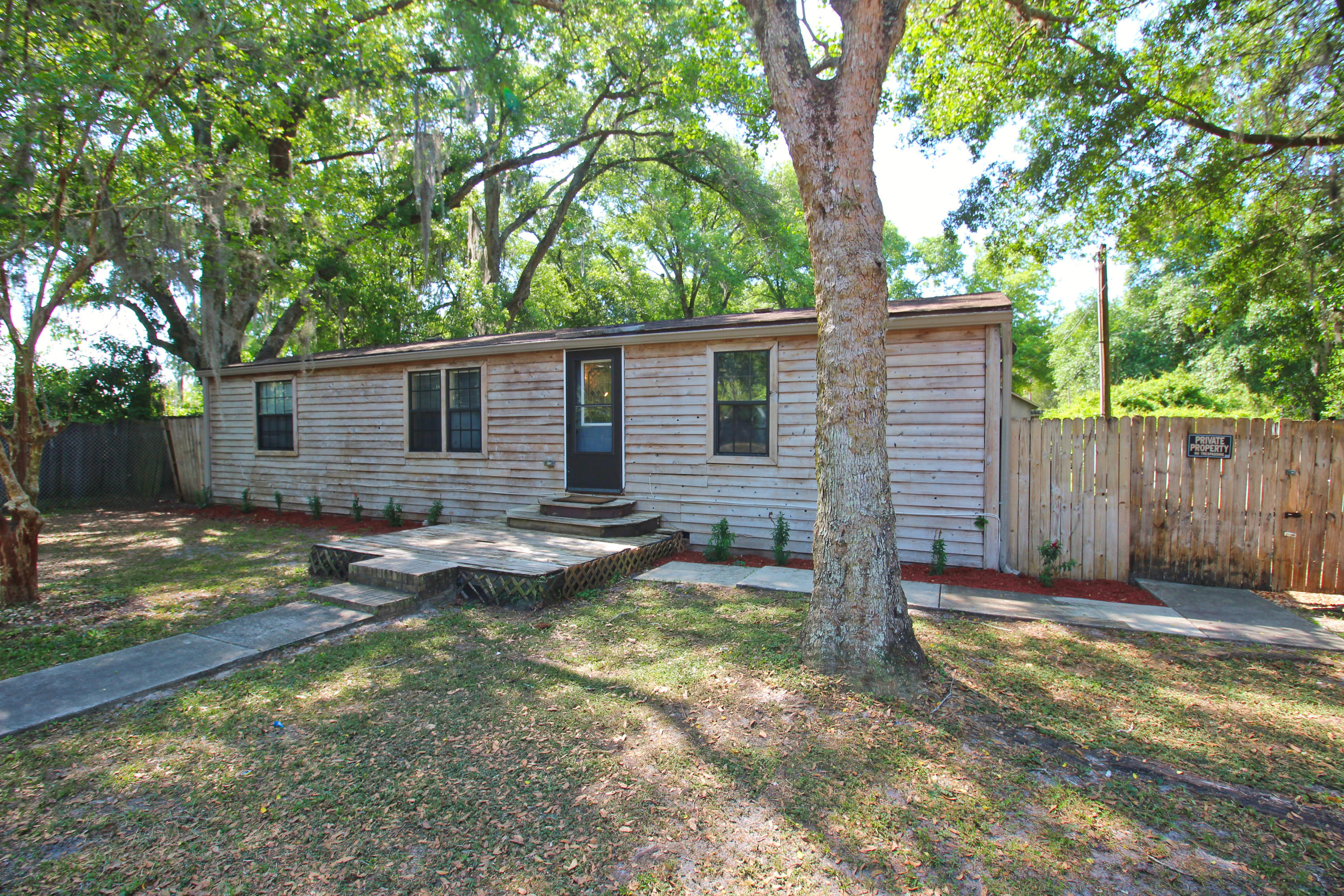 2609 Mosley Road Orange Park, FL 32065 - Photo 3 of 28 FRONT