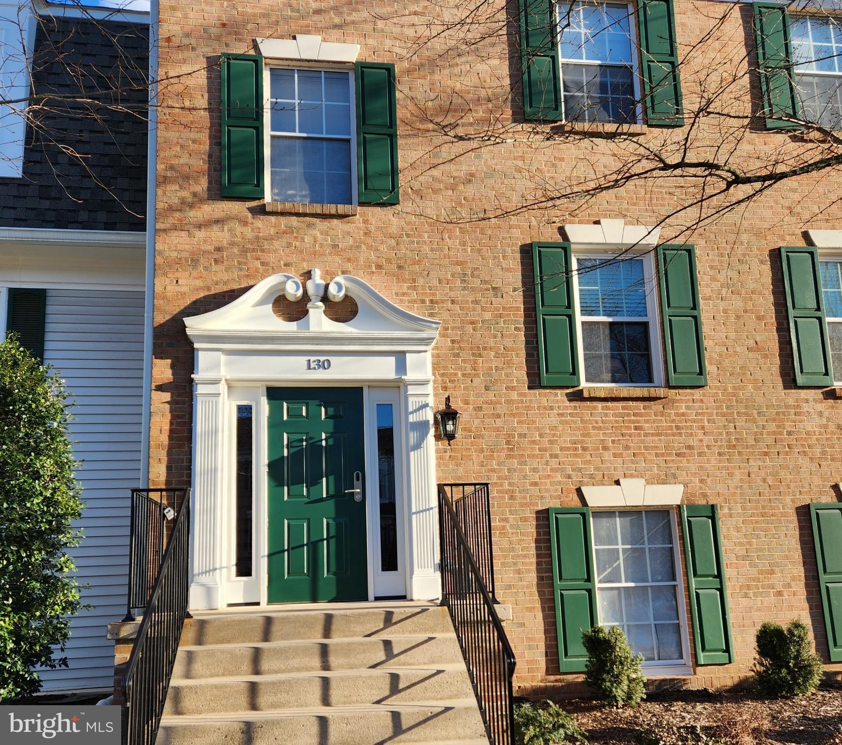 130 Fort Evans Road Southeast, Unit D Leesburg, VA 20175 - Photo 3 of 13 Building Entrance
