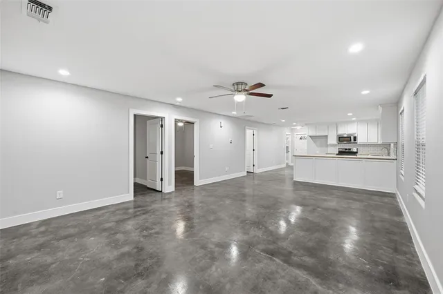 $1,375 | 607 East Day Street, Denison, TX 75021