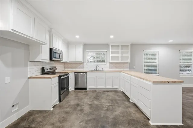 $1,375 | 607 East Day Street, Denison, TX 75021