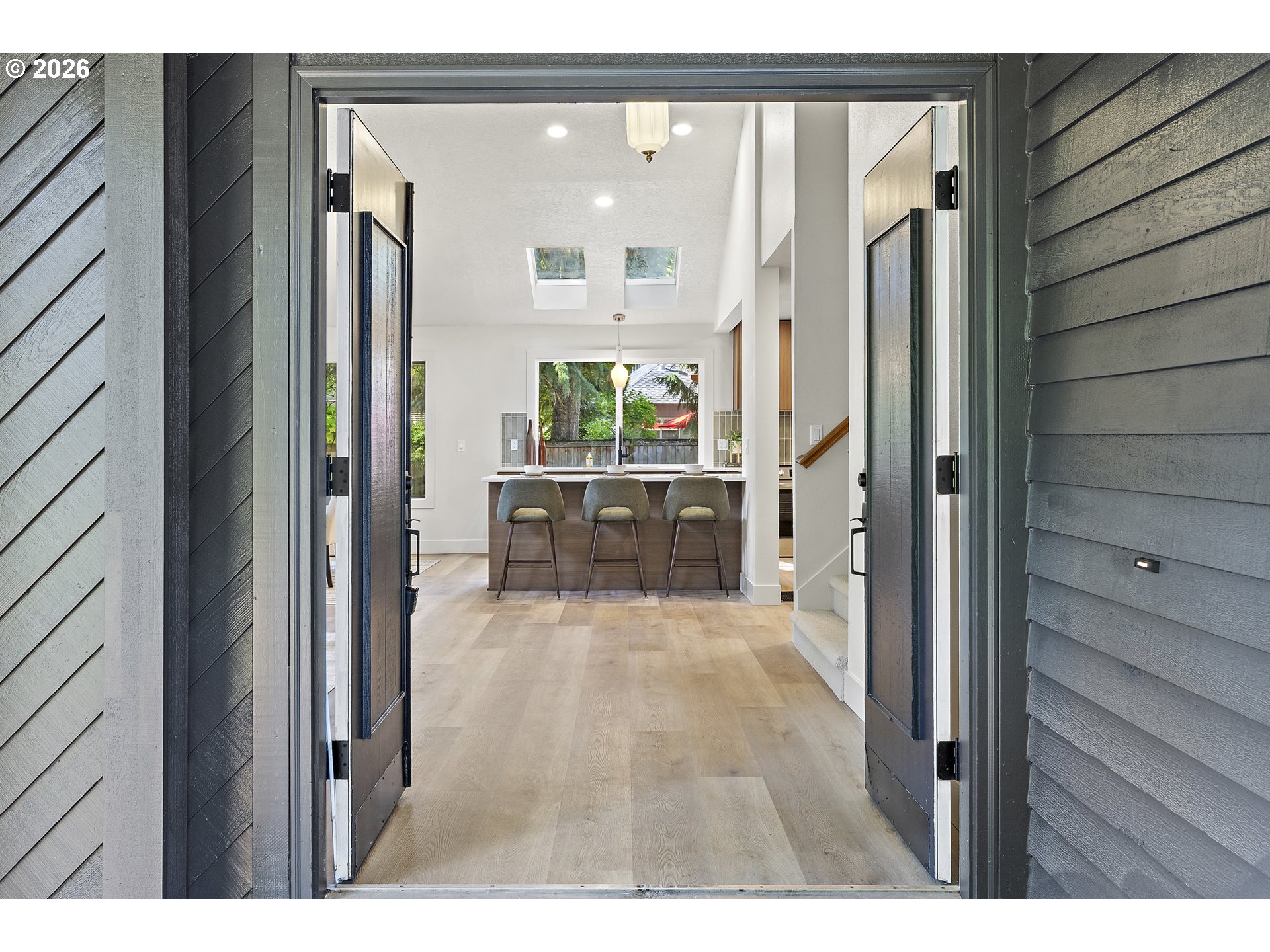 17427 Southwest Rivendell Drive Portland, OR 97224 - Photo 3 of 35 Gallery Image 3