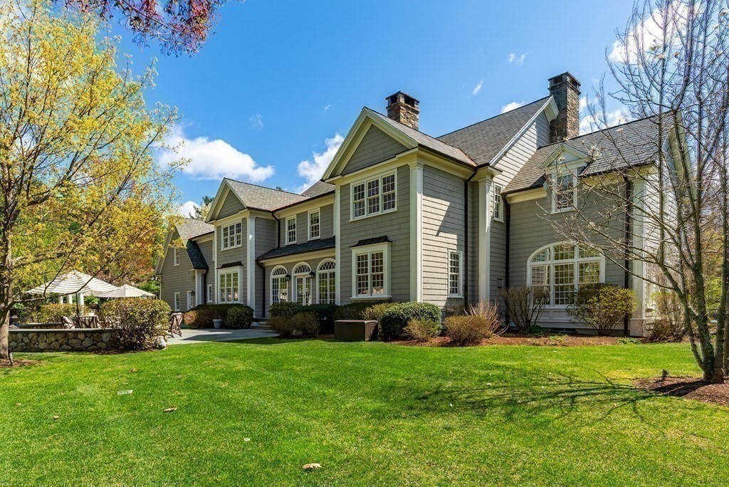 16 Sanderson Lane Weston, MA 02493 - Photo 38 of 39 a front view of a house with garden