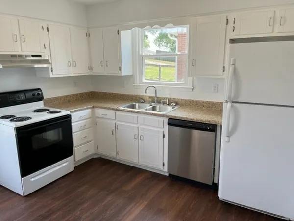 $1,550 | 254 35th Avenue North, Nashville, TN 37209