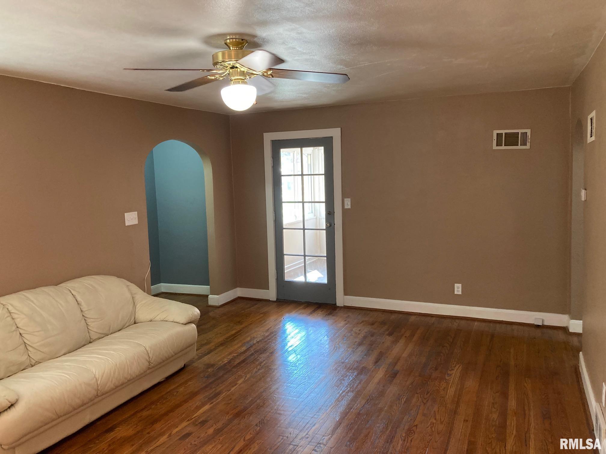 1231 North Rutledge Street Springfield, IL 62702 - Photo 11 of 31