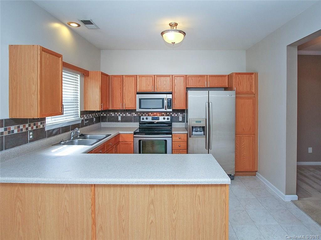 4914 Prosperity Ridge Road Charlotte, NC 28269 - Photo 5 of 21 Gallery Image 5