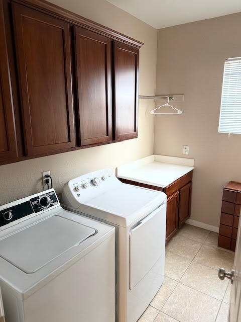 84476 Ruebens Way Coachella, CA 92236 - Photo 35 of 47 a utility room with dryer and washer