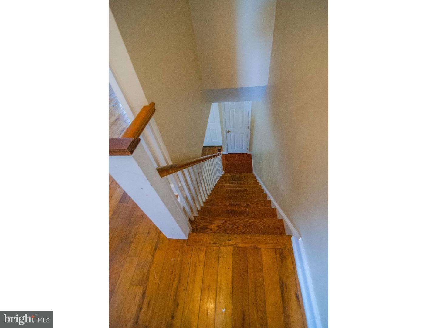 4046 Lasher Road Drexel Hill, PA 19026 - Photo 21 of 25 Hallway