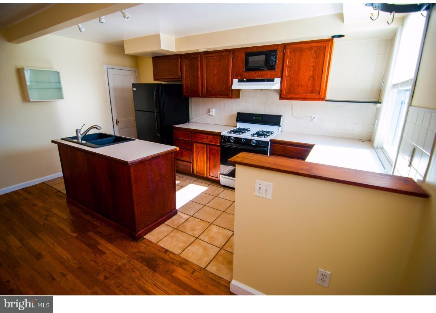 4046 Lasher Road Drexel Hill, PA 19026 - Photo 6 of 25 Kitchen