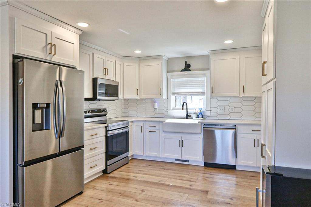 5533 Bullins Road Jonesville, NC 28642 - Photo 3 of 41