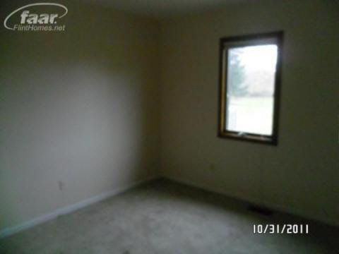 6459 Nollar Road Whitmore Lake, MI 48189 - Photo 13 of 15 20261280-12.JPG