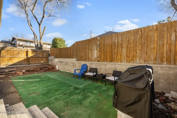 $640,000 | 303 South Pleasant Street, Prescott, AZ 86303