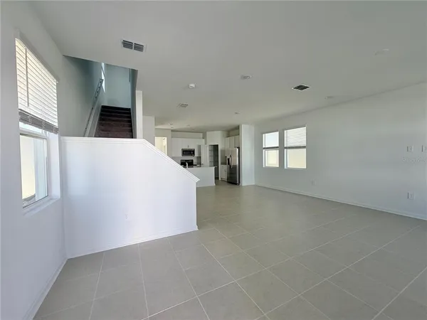 a view of livingroom with furniture