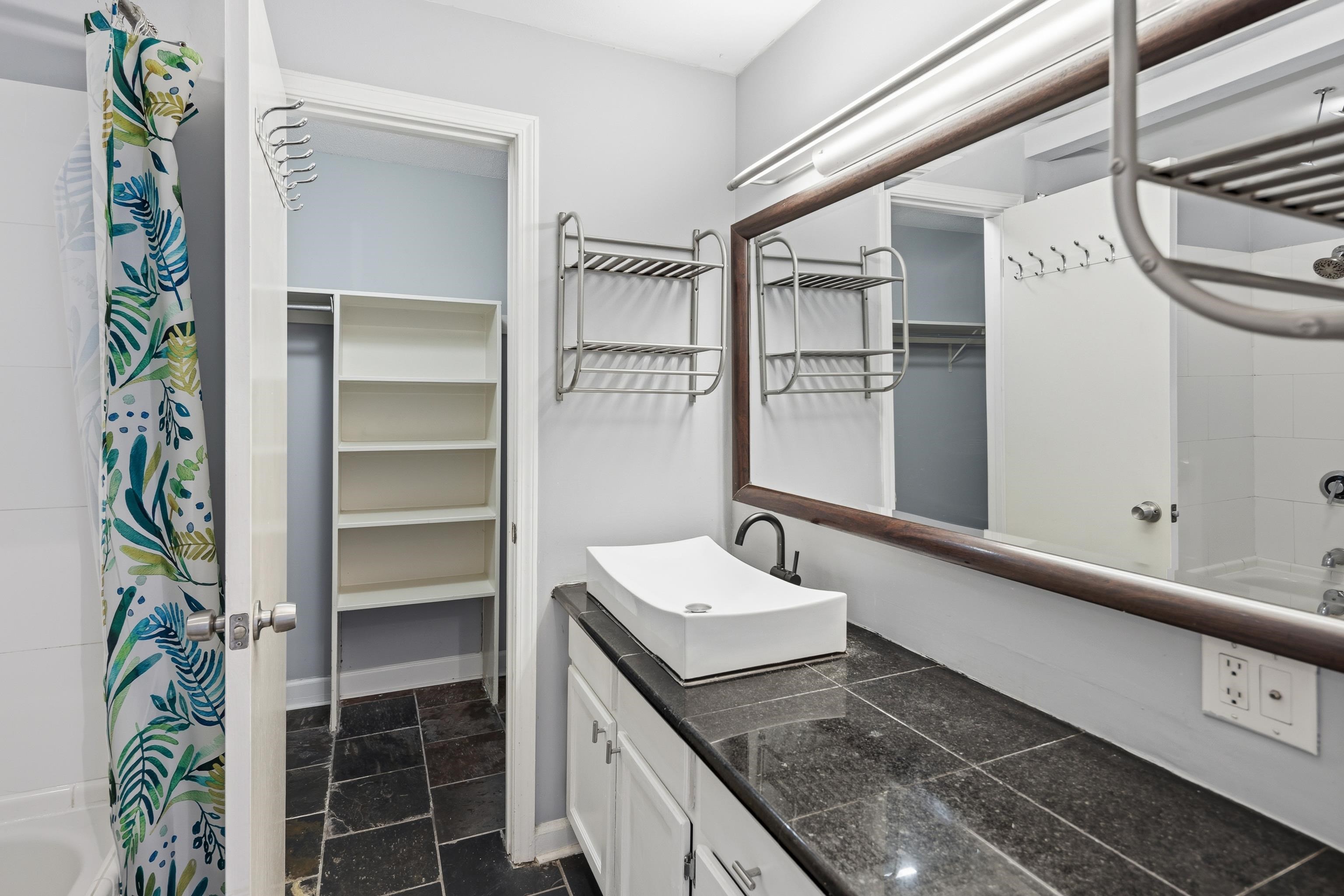 109 North Main Street, Unit 412 Memphis, TN 38103 - Photo 15 of 35