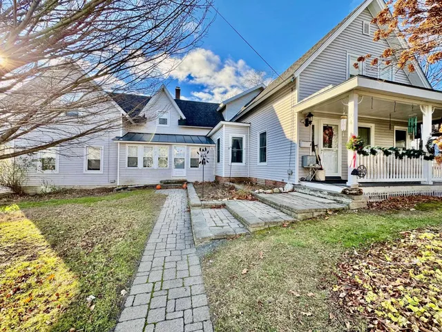 $900,000 | 20 Summer Street, Lebanon, NH 03766