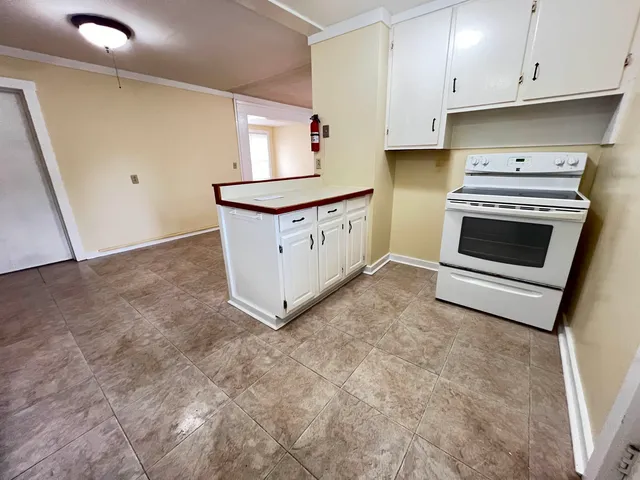 $900,000 | 20 Summer Street, Lebanon, NH 03766