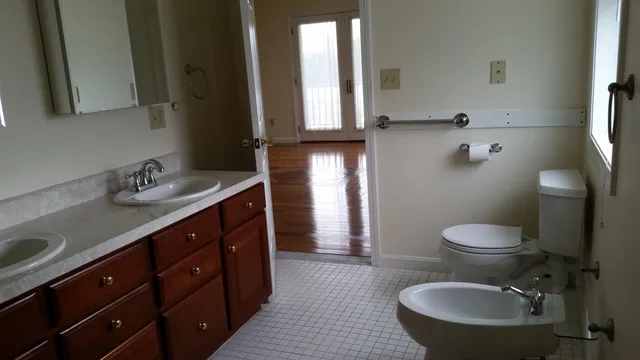 $900,000 | 20 Summer Street, Lebanon, NH 03766