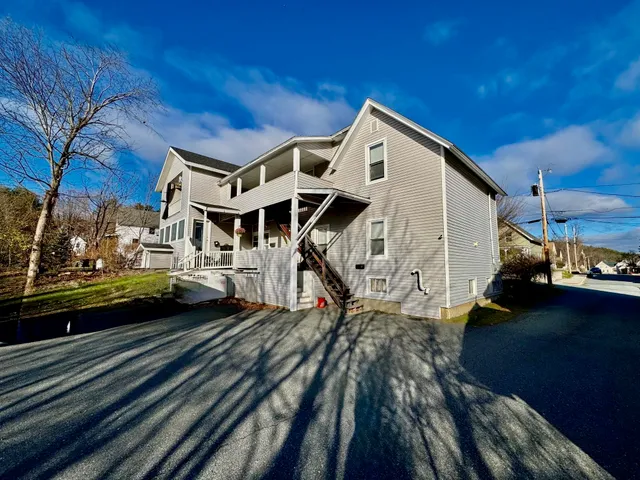 $900,000 | 20 Summer Street, Lebanon, NH 03766