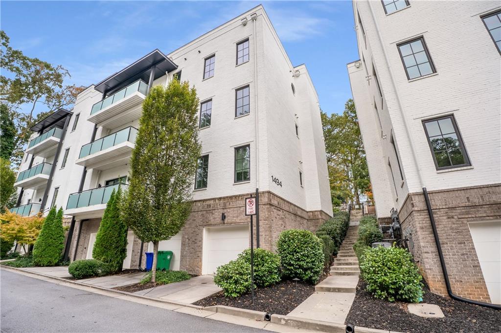 1494 Red Fox Drive Northeast, Unit D Atlanta, GA 30306 - Photo 4 of 42