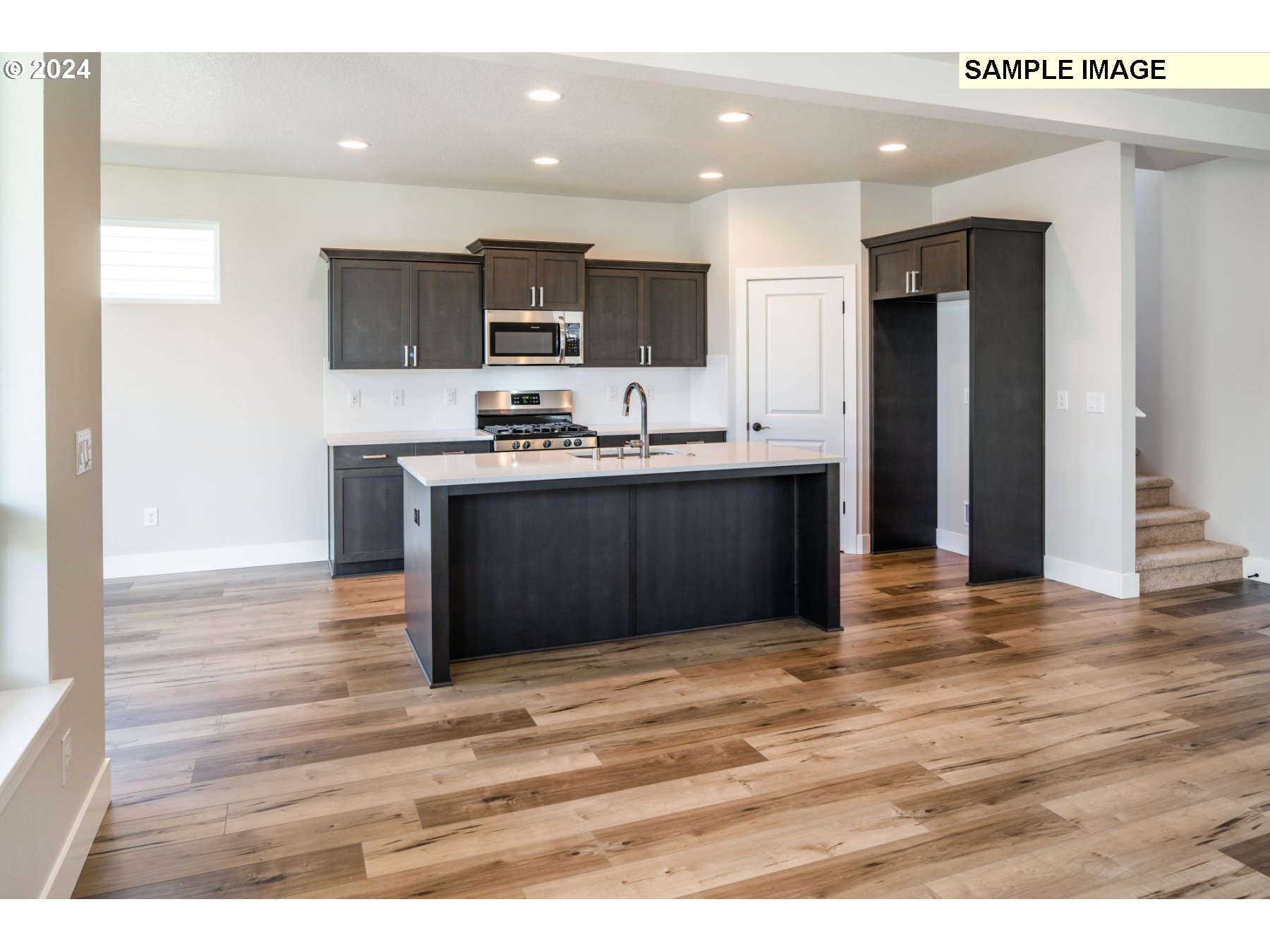 732 Northwest 175th Street Ridgefield, WA 98642 - Photo 5 of 12