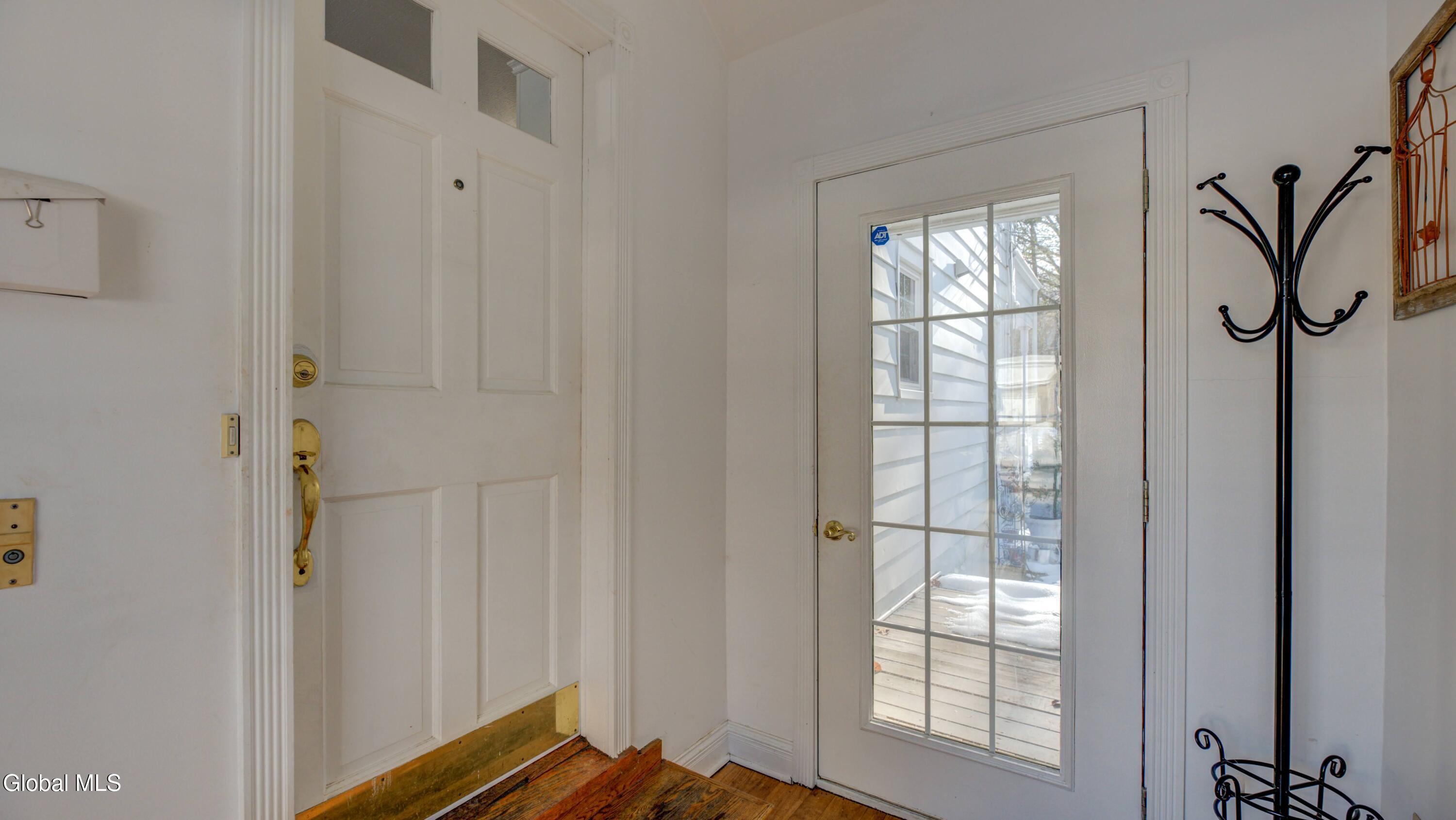 834 Jamaica Road Schenectady, NY 12309 - Photo 12 of 67 834 Jamaica Rd-50