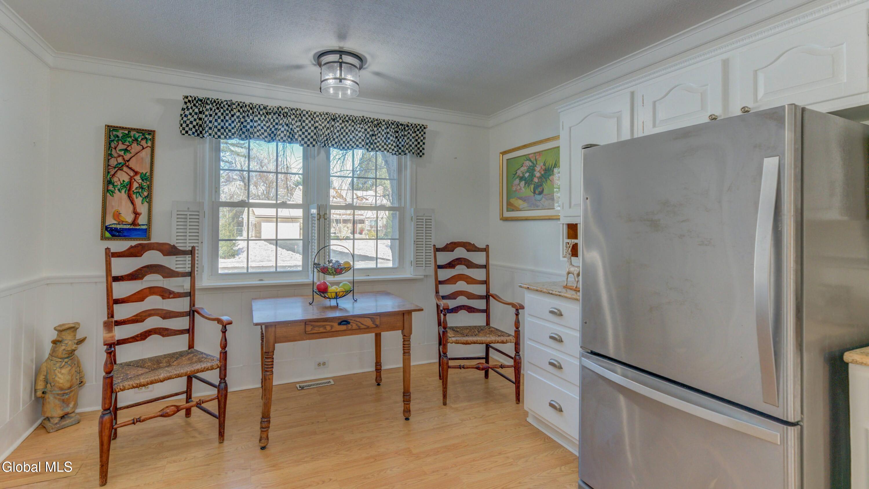 834 Jamaica Road Schenectady, NY 12309 - Photo 18 of 67 6-jamaica edits